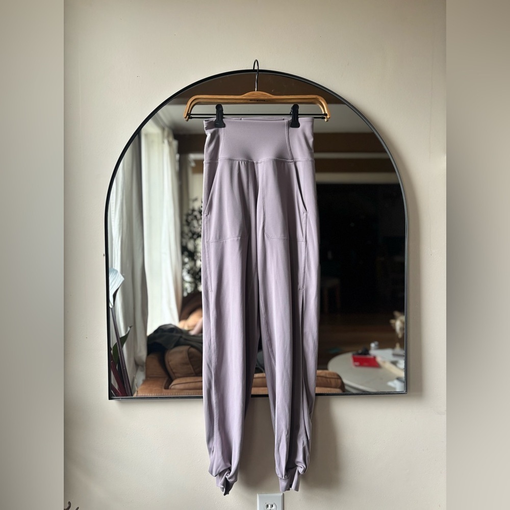 LULULEMON | align high jogger with cool vent | size 2 - Picture 4 of 8